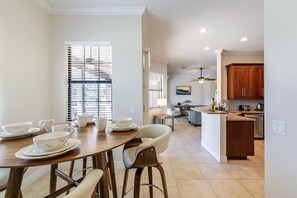 Dining - New Vacation Home with Private Heated pool! - Villa Cordia - Roelens Vacations (Cape Coral)