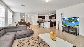 Villa (Luxury 6 bedroom 5 bathroom with Spa ) | Living room - Luxury 6 BD 5 BA With Spa and Game Room 1359york (Davenport)