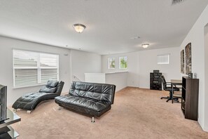 Villa (Luxury 6 bedroom 5 bathroom with Spa ) | 6 bedrooms, free WiFi - Luxury 6 BD 5 BA With Spa and Game Room 1359york (Davenport)