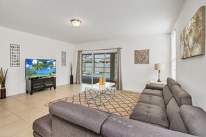 Villa (Luxury 6 bedroom 5 bathroom with Spa ) | Wohnzimmer