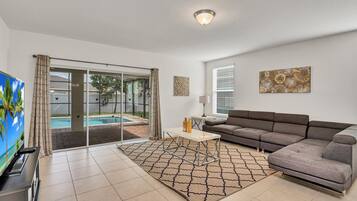 Villa (Luxury 6 bedroom 5 bathroom with Spa ) | Living room | Flat-screen TV