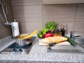 Fridge, oven, highchair, cookware/dishes/utensils - Nordstrand by Interhome (Norddeich)