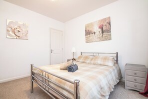 5 bedrooms, WiFi