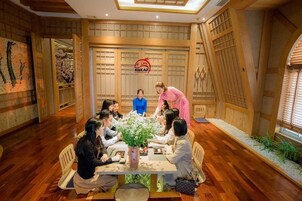 Fridge, microwave, stovetop, electric kettle