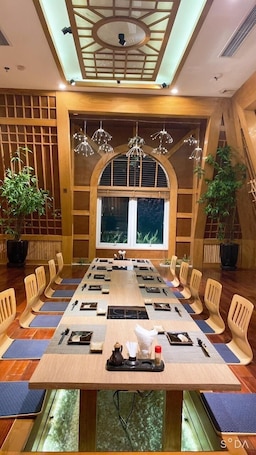 Fridge, microwave, stovetop, electric kettle