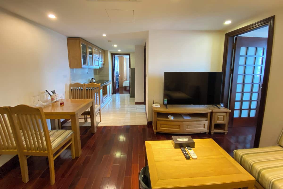 2 habitaciones, escritorio, insonorización y wifi gratis