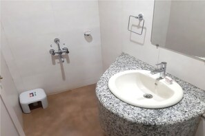 Standard Double or Twin Room | Bathroom | Shower, free toiletries, towels - Hotel Adarsha Palace (Belagavi)