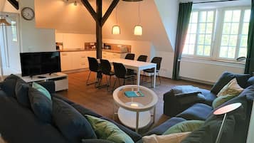 Apartment (Falkenhorst) | Living area | Toys