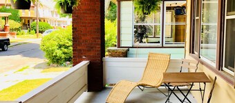 ⭐Walking distance to the Falls!