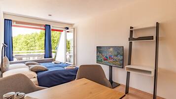 1 habitación, wifi y ropa de cama