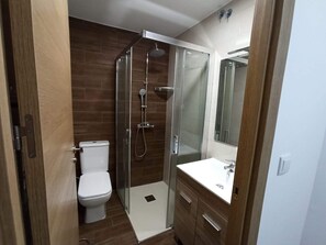 Douche, séchoir à cheveux