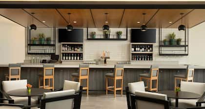 Hyatt House LA - University Medical Center