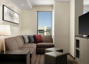 Skrivebord, skrivebord for bærbar PC og blendingsgardiner