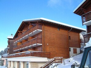 Esterni
