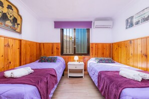 4 bedrooms, iron/ironing board, free WiFi, bed sheets