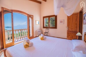 3 chambres, fer et planche à repasser, lit parapluie, Wi-Fi gratuit