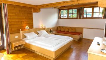 Comfort Double Room | Peralatan tempat tidur hipoalergenik, Wi-fi percuma