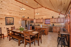 Dining - Mountain Majesty: Views, Indoor-Pool, Home Theater, Game Room, near Attractions! (Sevierville)