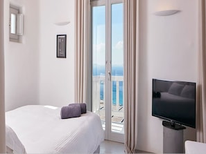 3 chambres, fer et planche à repasser, Wi-Fi gratuit, draps fournis