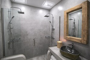 Towels, shampoo