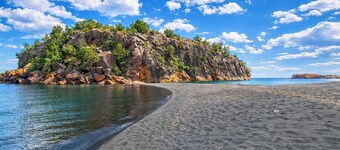 8 Min to State Parks|Sauna|Fire Pit|