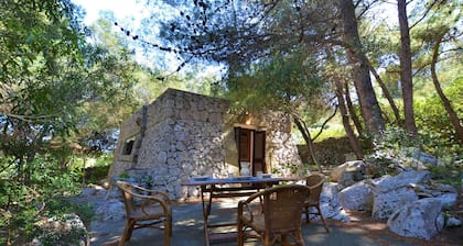 Little trullo with private sea access (house E)
