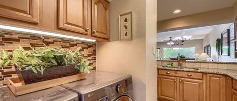 Condo, 2 Bedrooms | Private kitchen | Fridge, microwave, oven, stovetop