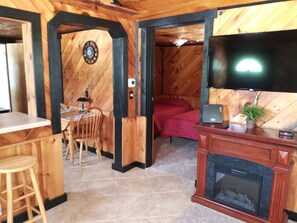 Interior - newly remodeled cabin style cottage, close to public boat ramps, and beaches . (Port Clinton)