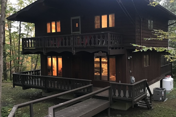 Welcome to Woodsong Chalet in summer!