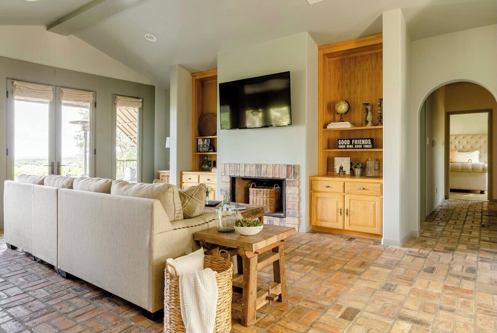 Smart-TV, Videospiele, Bücher