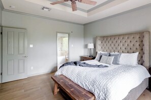 3 bedrooms, iron/ironing board, free WiFi, bed sheets