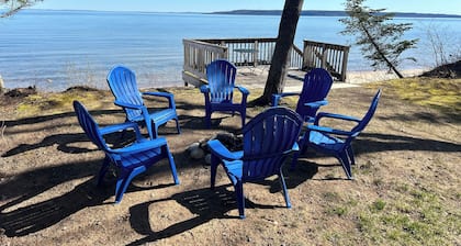 Brimley escape with access to the snowmobile trails right from the cabin!