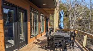 Outdoor dining - Like New Lake & Mountain View Serenity from every room in the house! (Dandridge)