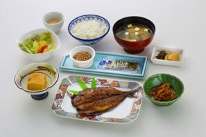 Food and drink - Japanesestyle room 125 tatami smoking Plan wi / Matsuura Nagasaki (Matsuura)