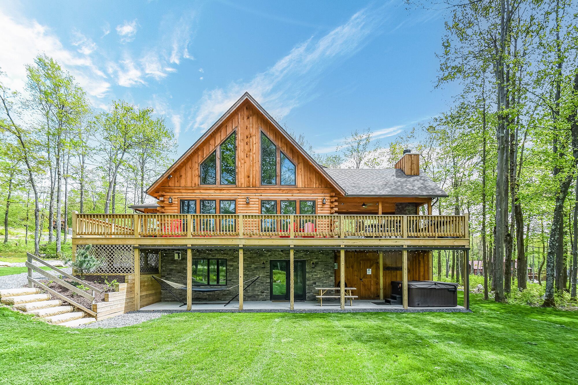 Sawin' Logs | Stunning Log Home, Skiing, Golf!