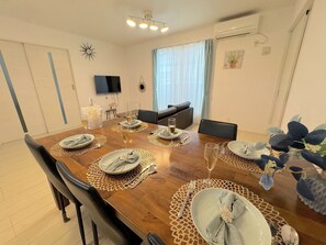 Dining - GR3E Beach nearbyNew villa95Chic interior / Kunigami-gun Okinawa (Kunigami-gun)