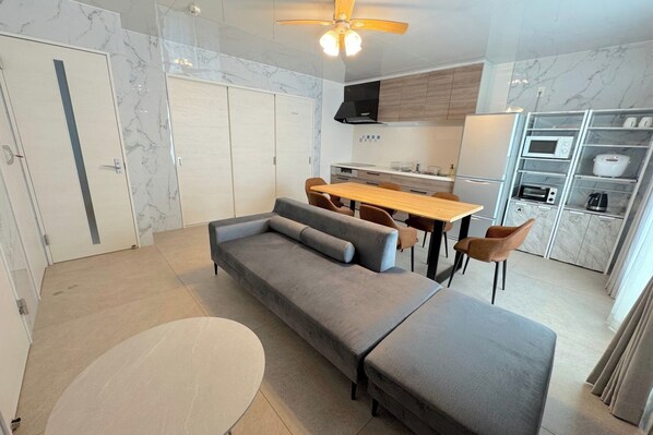 TV - Reopening in June 2025 Okinawa Villa Onna 3C C / Kunigami-gun Okinawa (Kunigami-gun)