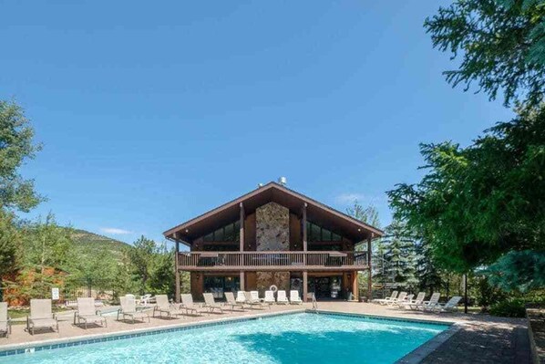 Indoor pool, outdoor pool
