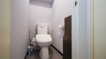 ヘアドライヤー、スリッパ、タオル