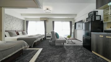 2 bedrooms, desk, iron/ironing board, free WiFi