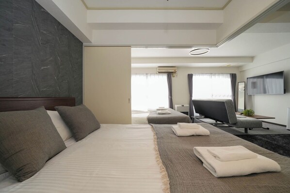 2 bedrooms, desk, iron/ironing board, free WiFi