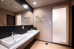 風筒、提供毛巾