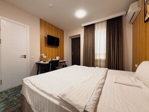 Basic Double Room | Select Comfort beds, in-room safe, desk, blackout drapes - Musafir Hotel (Tashkent)