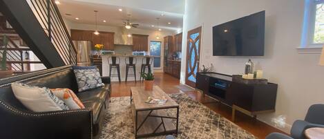 Televisor intel·ligent i llibres