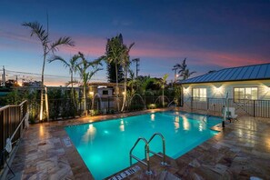 Et oppvarmet basseng