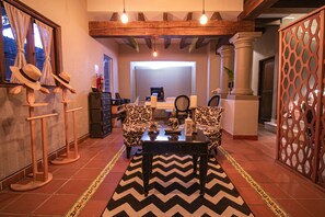 Reception - EL HOTEL (Tepoztlán)