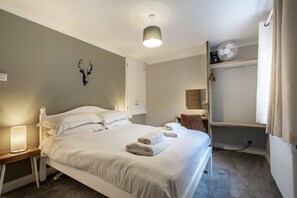 2 Schlafzimmer, Bügeleisen/Bügelbrett, Internetzugang