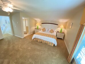 5 bedrooms, desk, iron/ironing board, travel cot