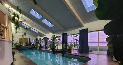 Indoor Pool w/ Amazing Waterfront Views & Hot Tub