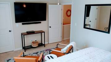 3 bedrooms, iron/ironing board, travel crib, free WiFi